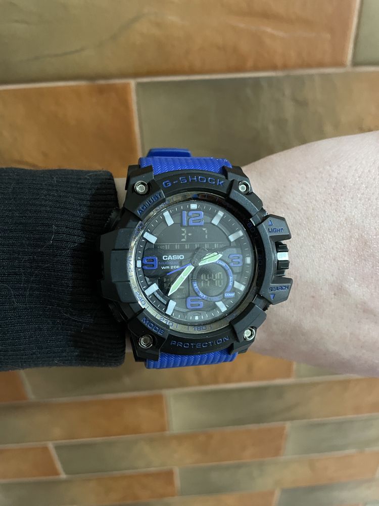 Продам часы Casio G-Shock wr 208