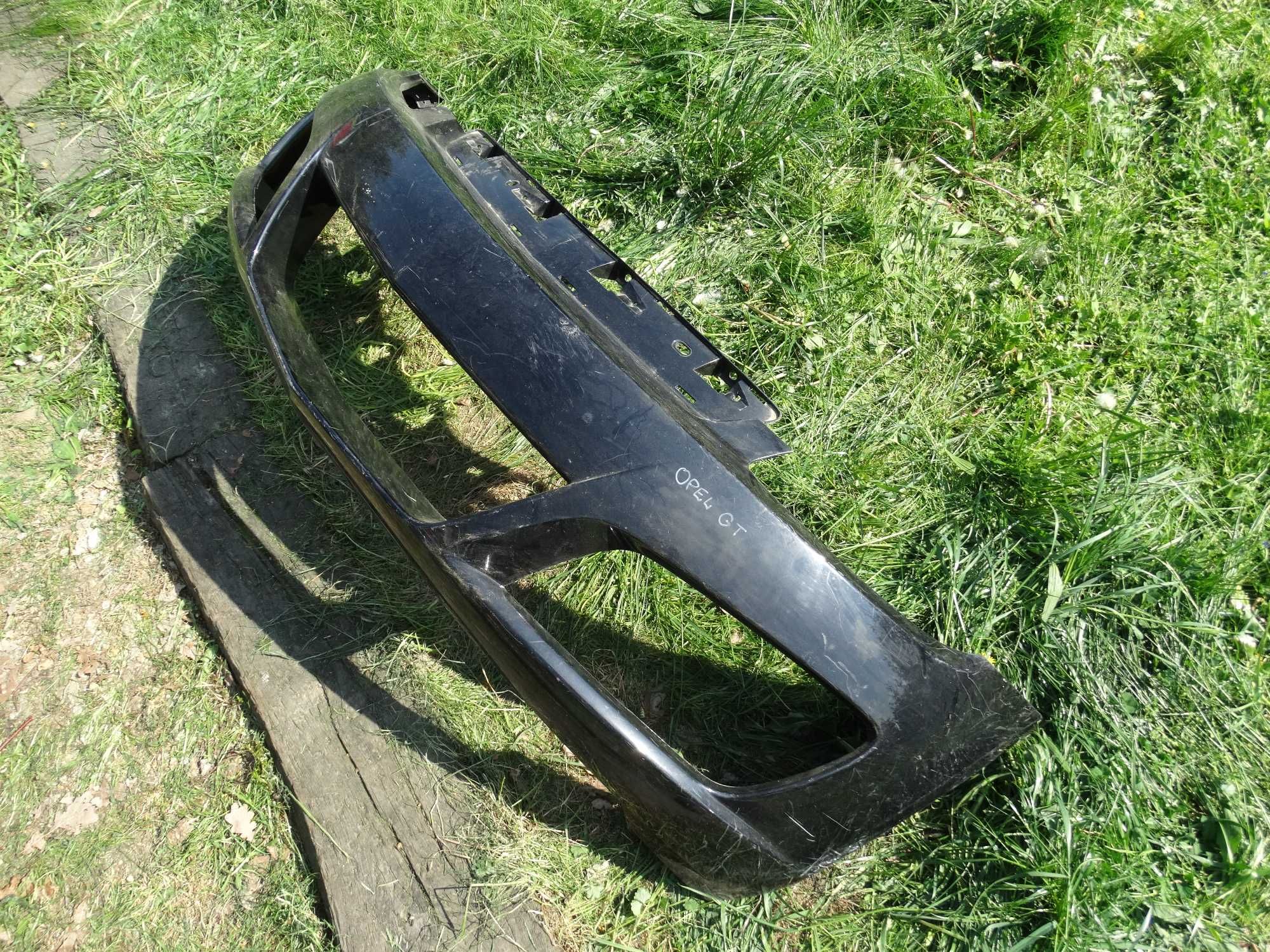Zderzak przedni Opel GT