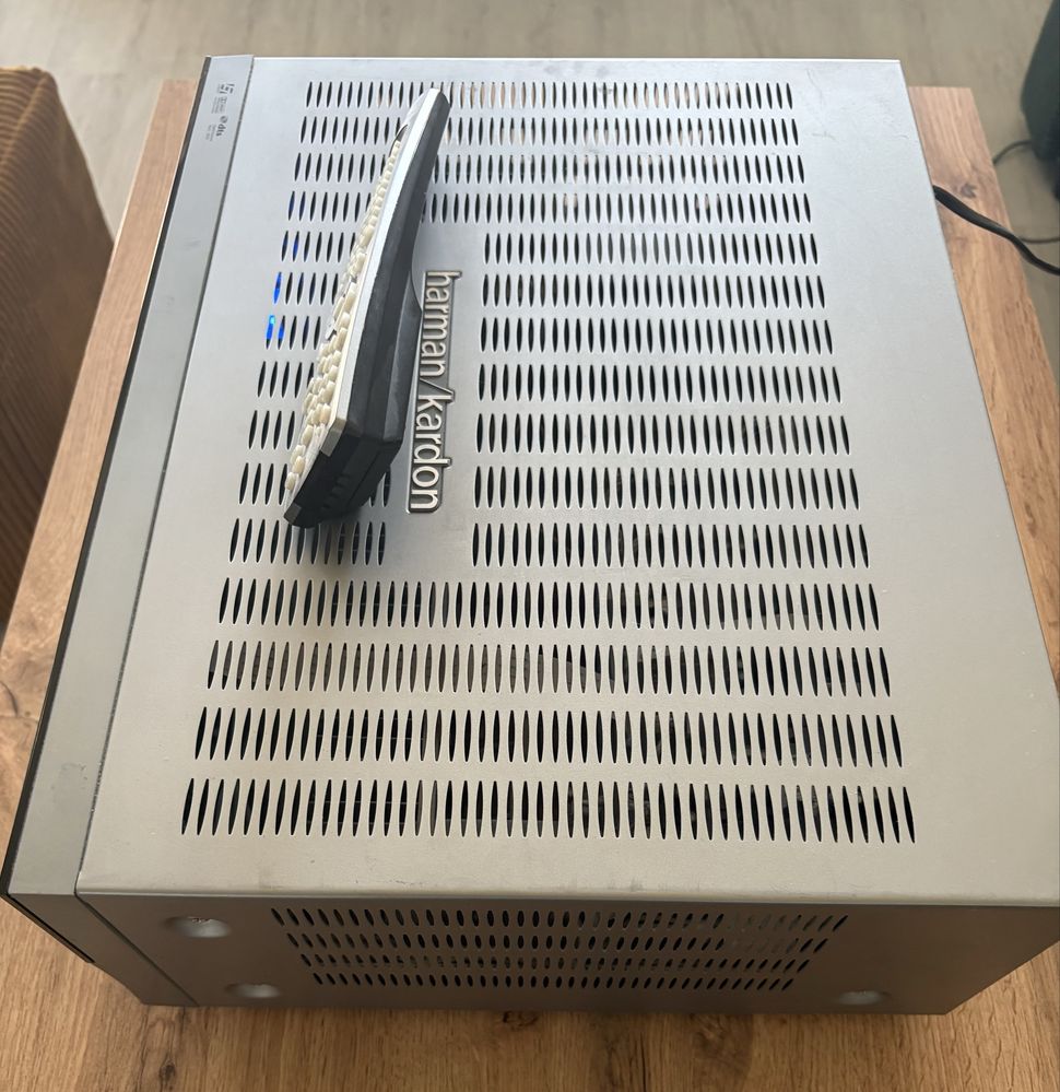 Amplituner Harman Kardon 132 + oryginalny pilot