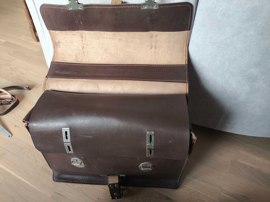 Teczka z czasu PRL brązowa