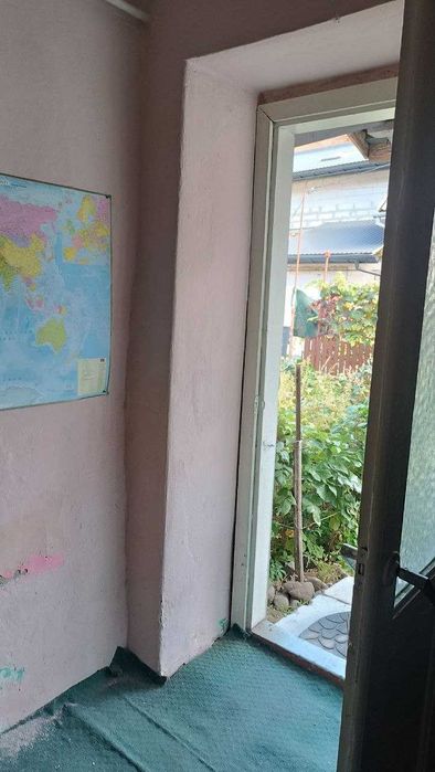 Нежитлове приміщення 21,2 м2, Мукачево, площа Кирила і Мефодія 17