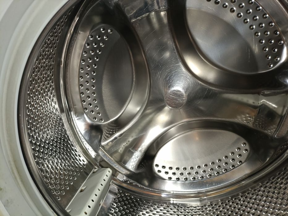 Пральна машина фронтальна Hotpoint Ariston ARSL 100