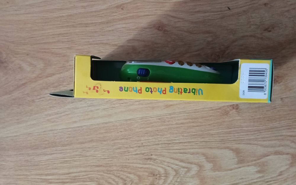 Nowy zabawkowy  telefon inteaktywny Uibrathing Photo Phone  do dzieci