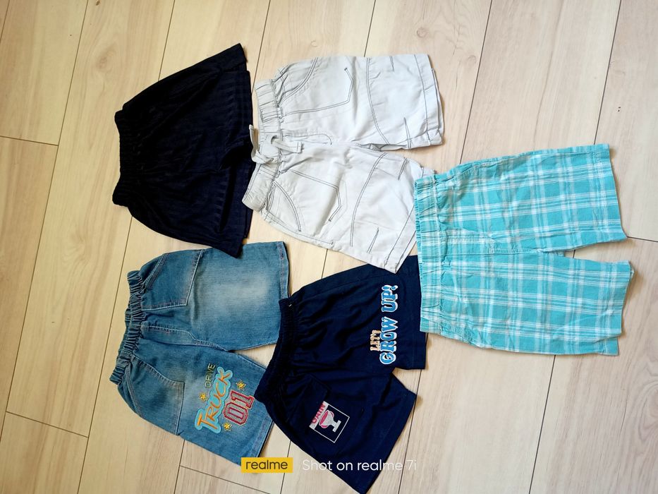 Spodenki 4 szt r. 98