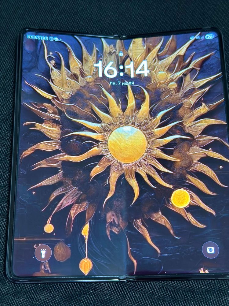 Samsung Galaxy Z Fold 4