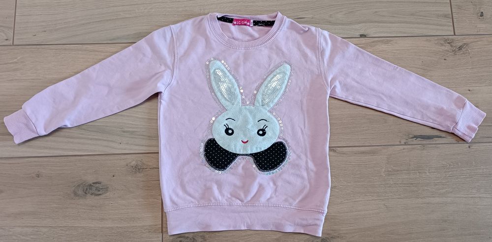 Bluza 116 dresowa dla dziewczynki pudrowy róż z zajączkiem cekiny