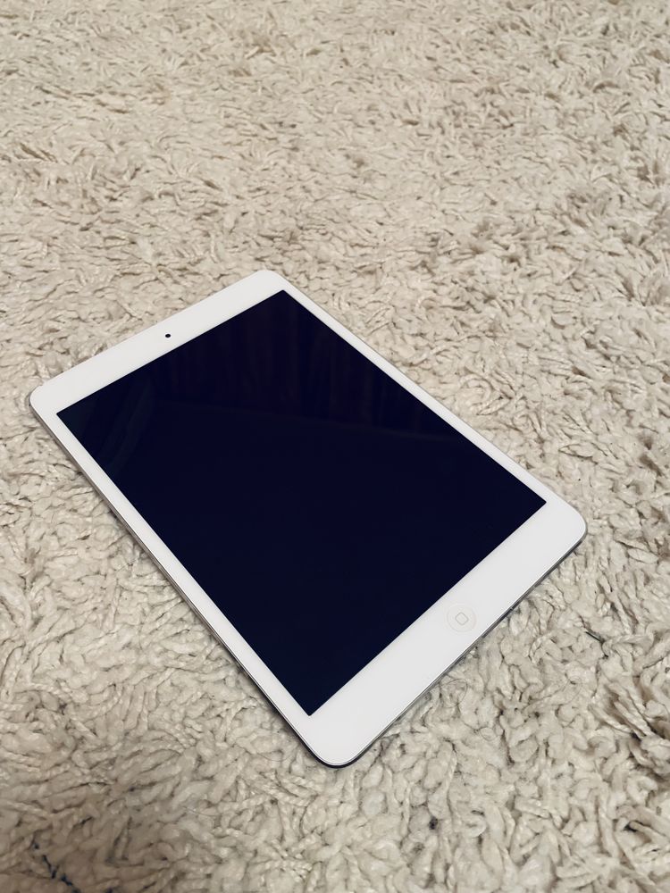 Подарок  Планшет для начання, для школи Apple iPad mini