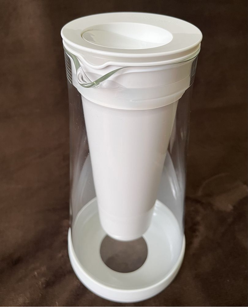LifeStraw - filtr (dzbanek) wody pitnej. Węglowy + mikro-membrana.