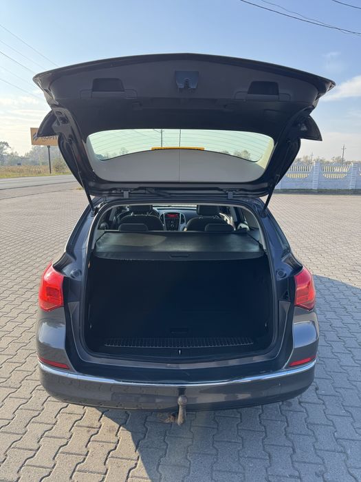 Opel Astra J 1.3 CDTI 2011 рік