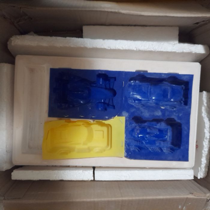 Гипсовые машинки(4вида)под раскраску