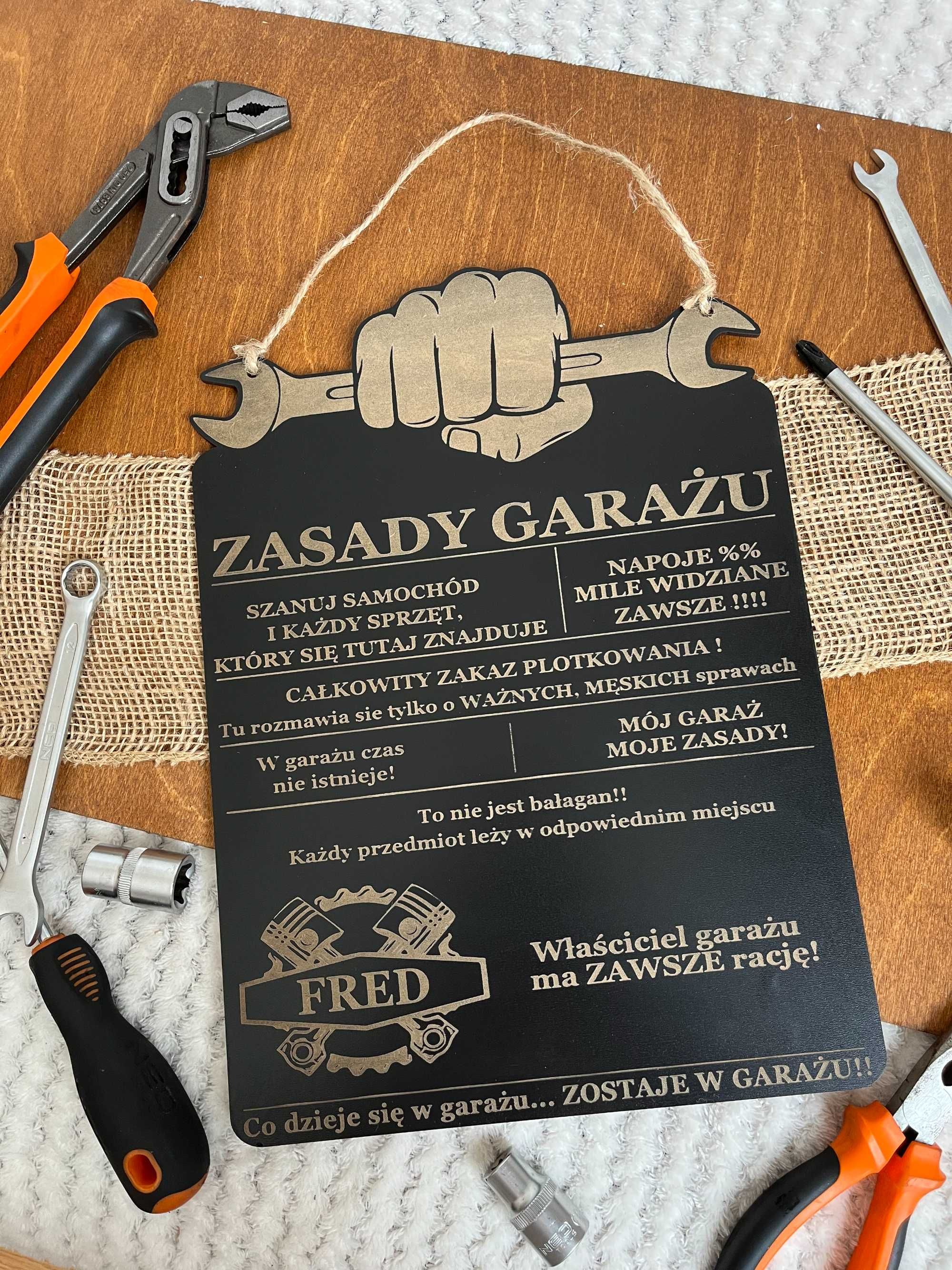 Zasady garażu, prezent dla zmotoryzowanych i majsterkowiczów