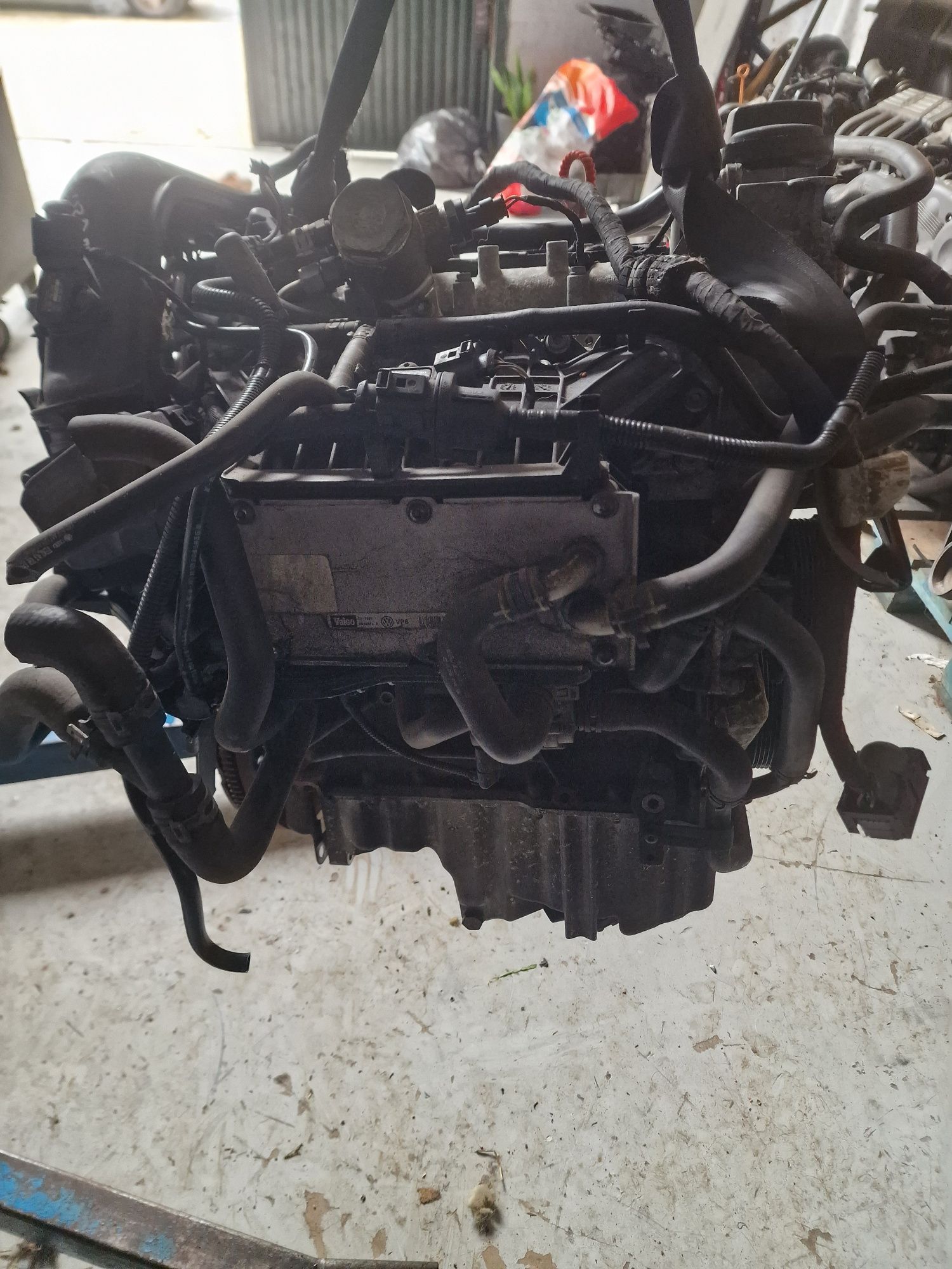 Motor seat leon seal altea 125cv ano 2010