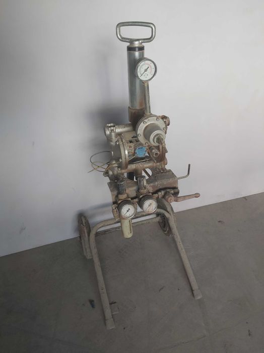Pompa lakiernicza membranowa Iwata DDP-90 + Stojak DPS-903F