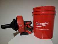 Milwaukee przepychacz do rur M12  BDC8/OC z bateria 6.0 ah