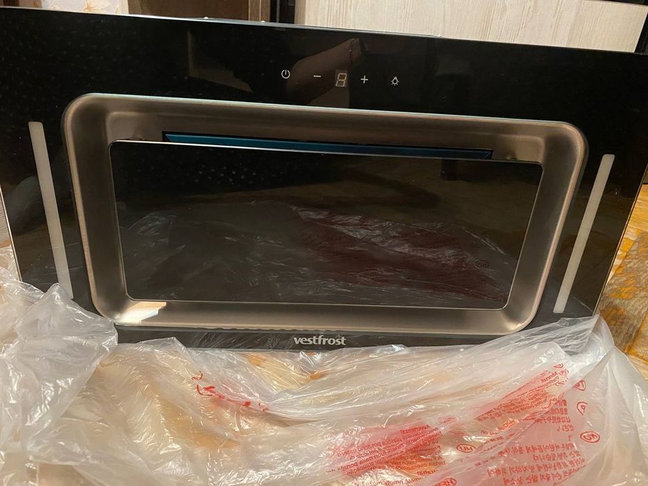 Сенсорна витяжка Vestfrost