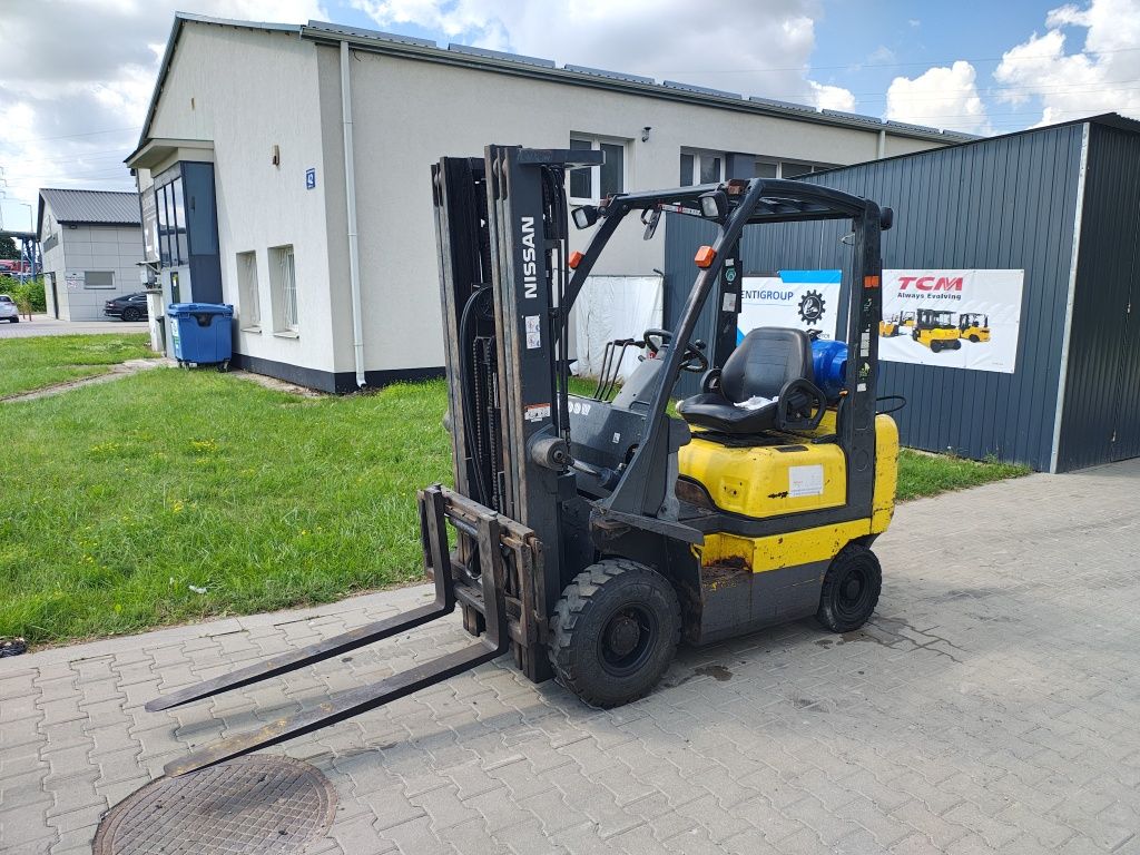 Wózek widłowy Nissan 1.8T, triplex 4,75m
