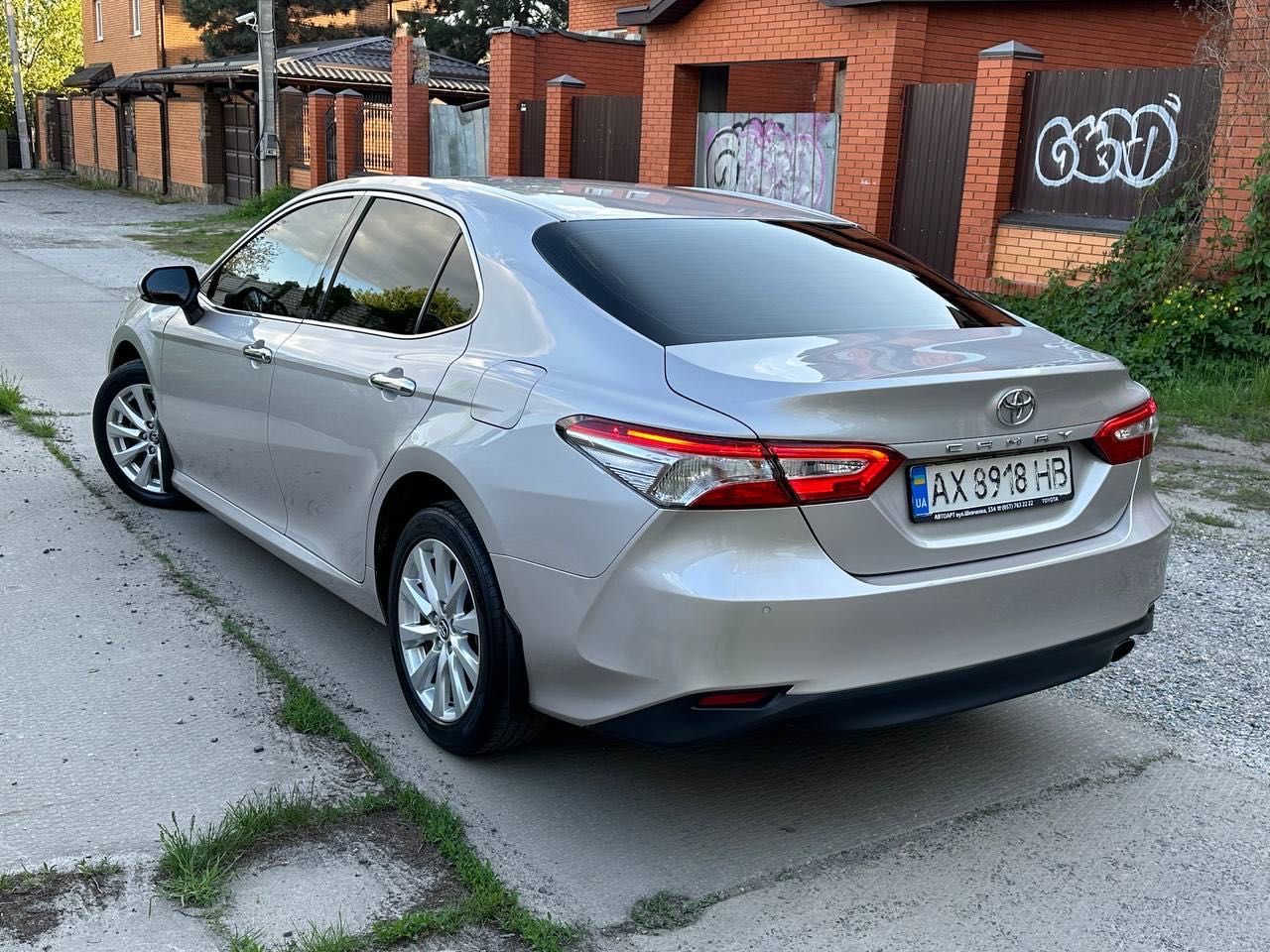 Продам Toyota Camry 2018 официал