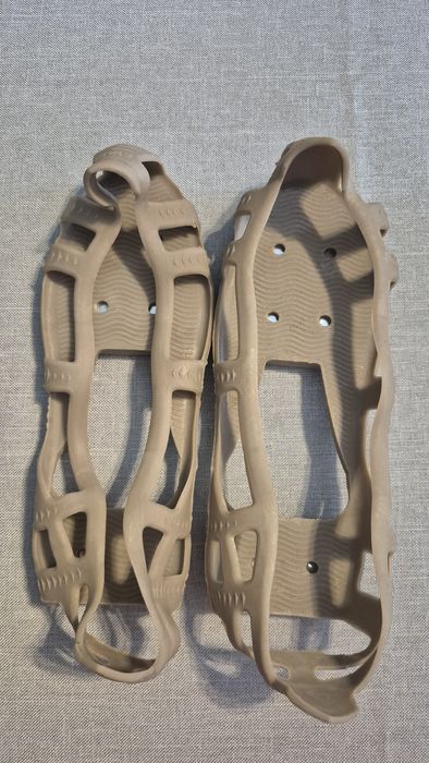 Antypoślizgowe nakładki na buty