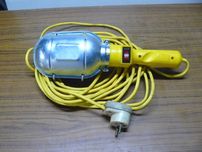 Lampa przenośna z długim przewodem 10m wyłącznik 24v 230v