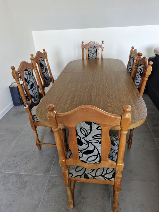 Stół rodkladany do jadalni