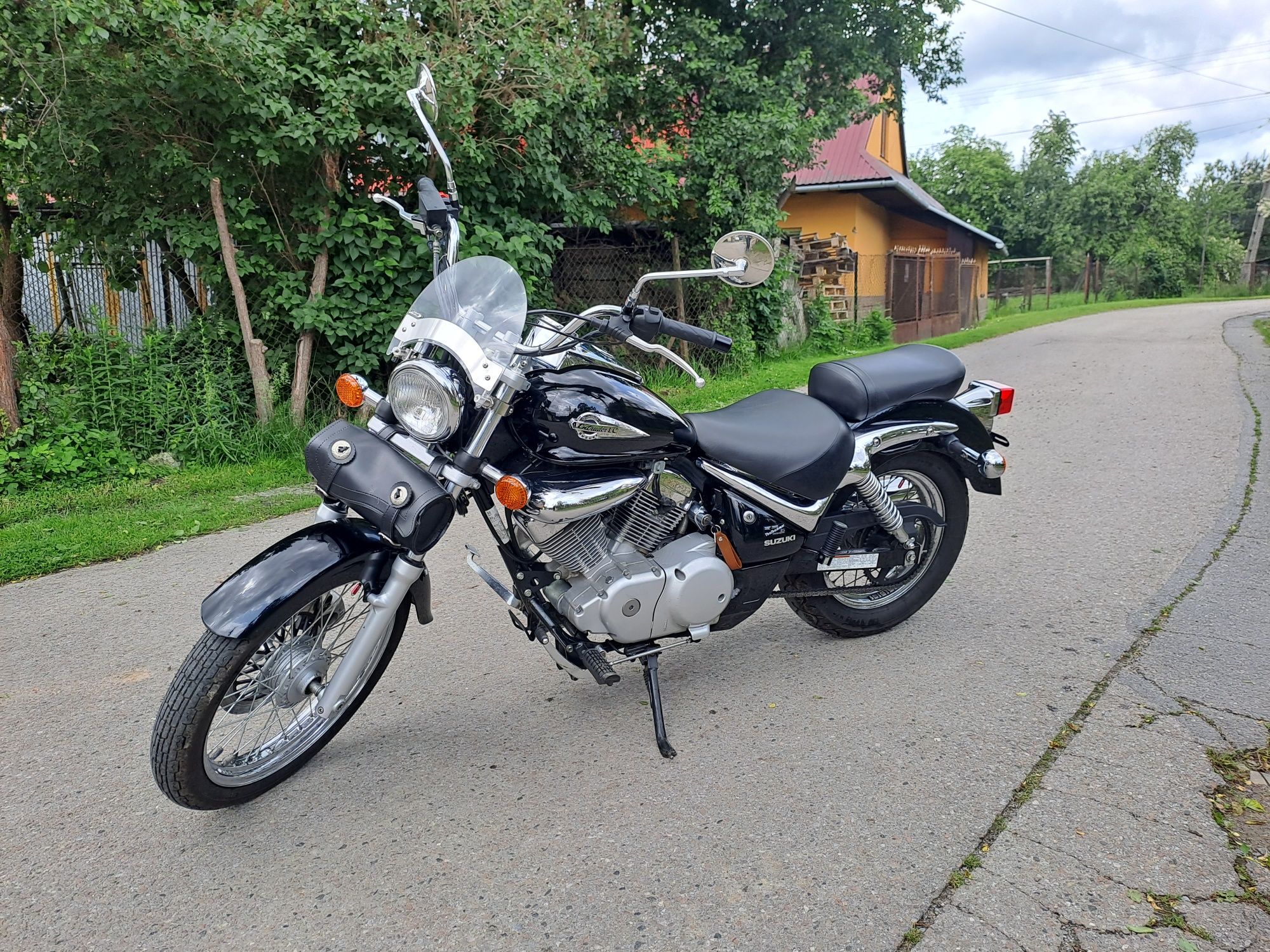 Suzuki Intruder lc125
