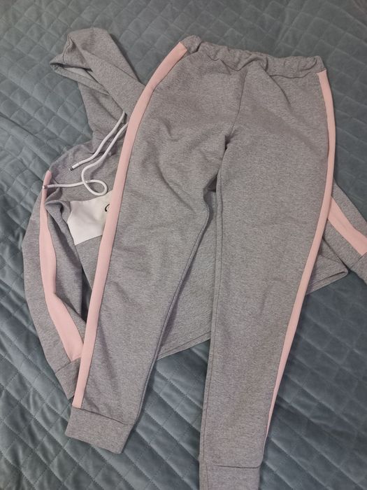 Продам костюм в гарному стані