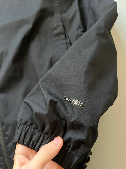 Трекінгова вітровка від The North Face DryVent