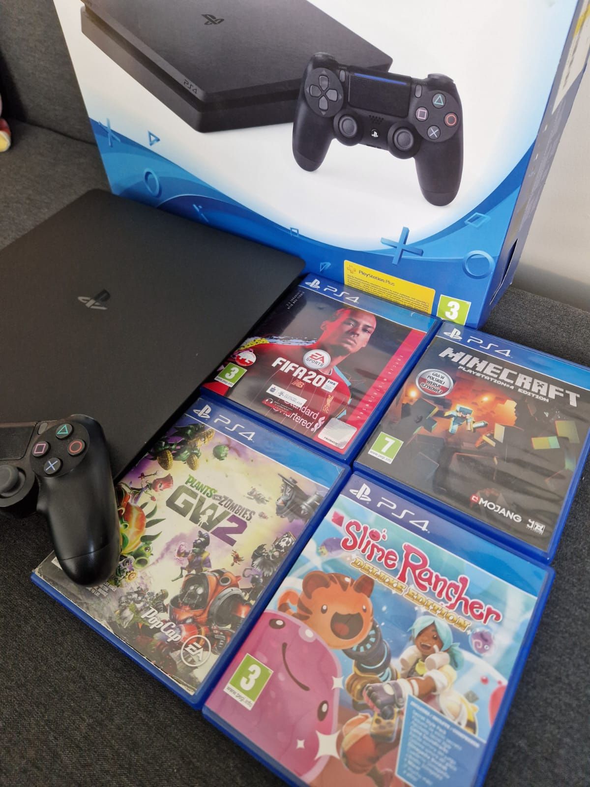 PlayStation4 i 4 gry