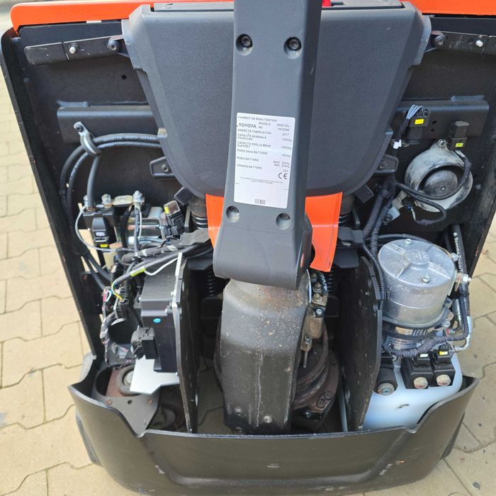 Wózek widłowy paletowy elektryczny Toyota SWE 120L 2017r Gwarancja 1.4