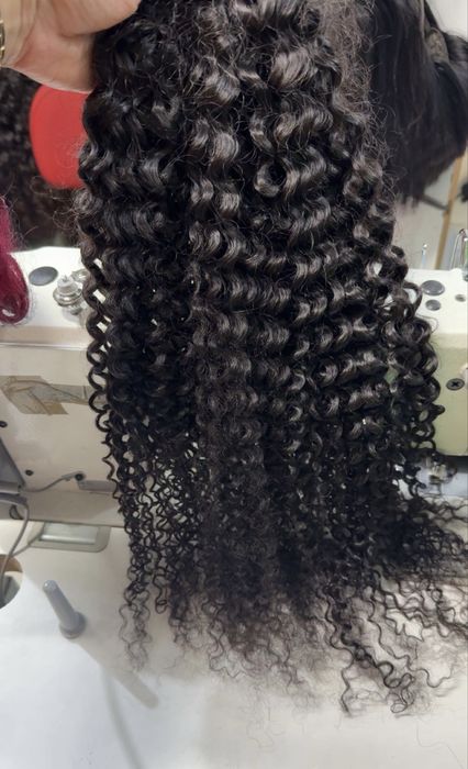 Cabelo cacheado humano tamanho cumprido