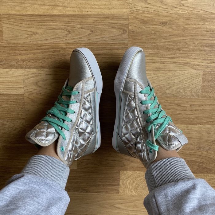 Кроссовки хайтопы из USA оригинальные сникерсы