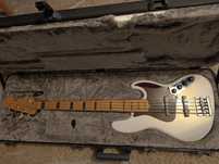 Fender ultra v jaz bas