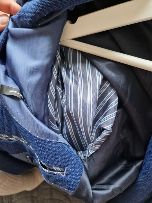 Чоловічий костюм L Розмір