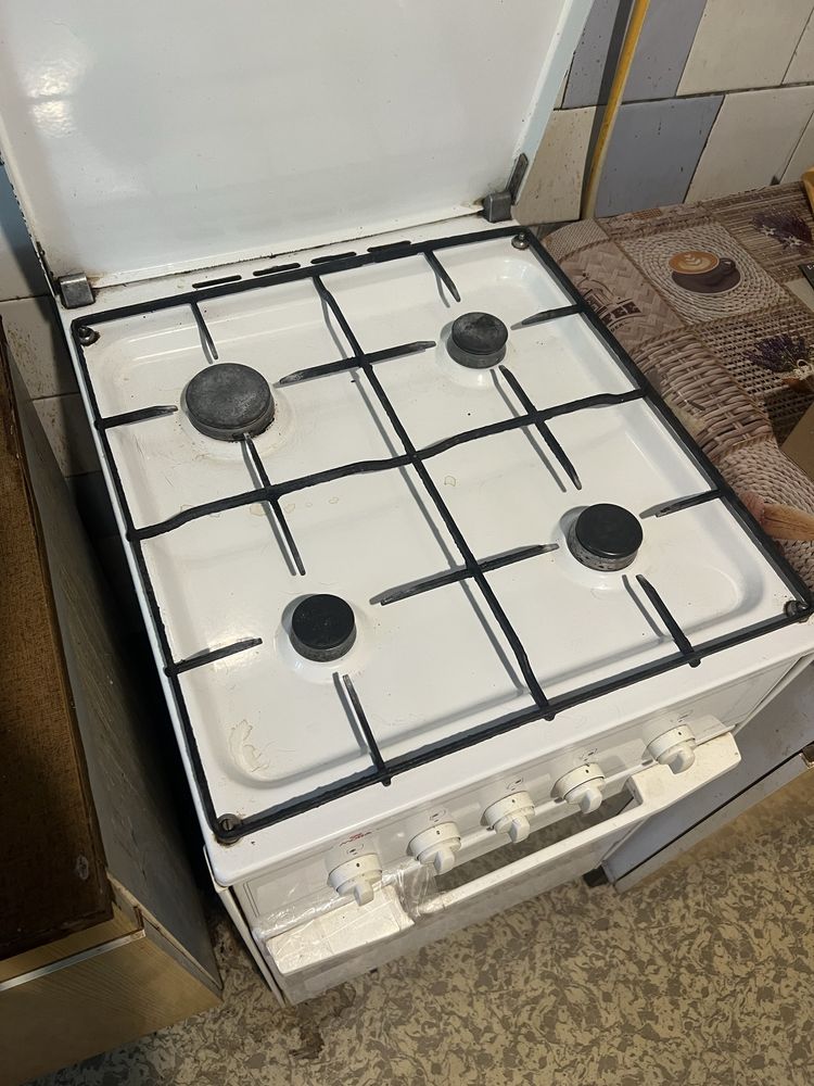 Продам газовую плиту mora