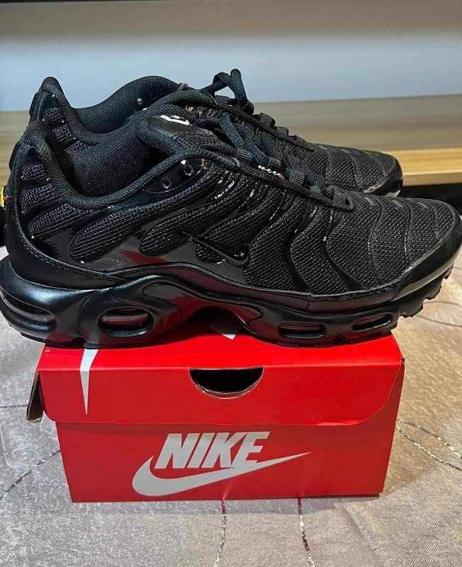 ButyDamskieNikeAirMaxTNPlusBlack nowy rozmiar.39