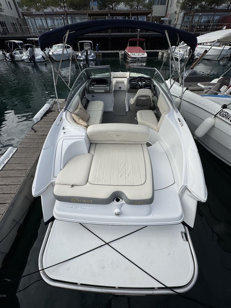 COBALT  242 5.7V8