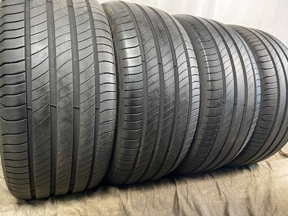 235/40R18 91W Michelin Primacy 4