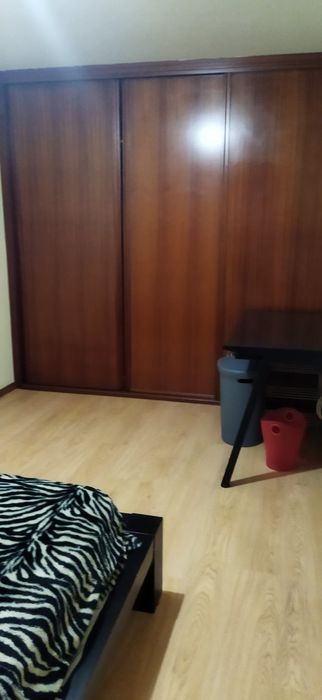 Quarto em T3 em Aveiro, junto ao mercadona/glicínias