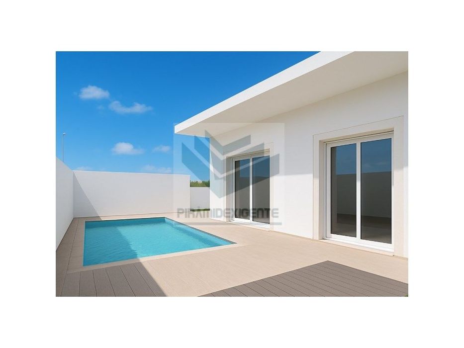 Moradia Isolada, Nova, Piscina, Grandes áreas, Moita