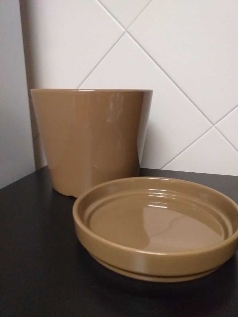 NOVO 4Vasos e pratos,cerâmica,preço unidade,veja zonassó EM DIAS ÚTEIS
