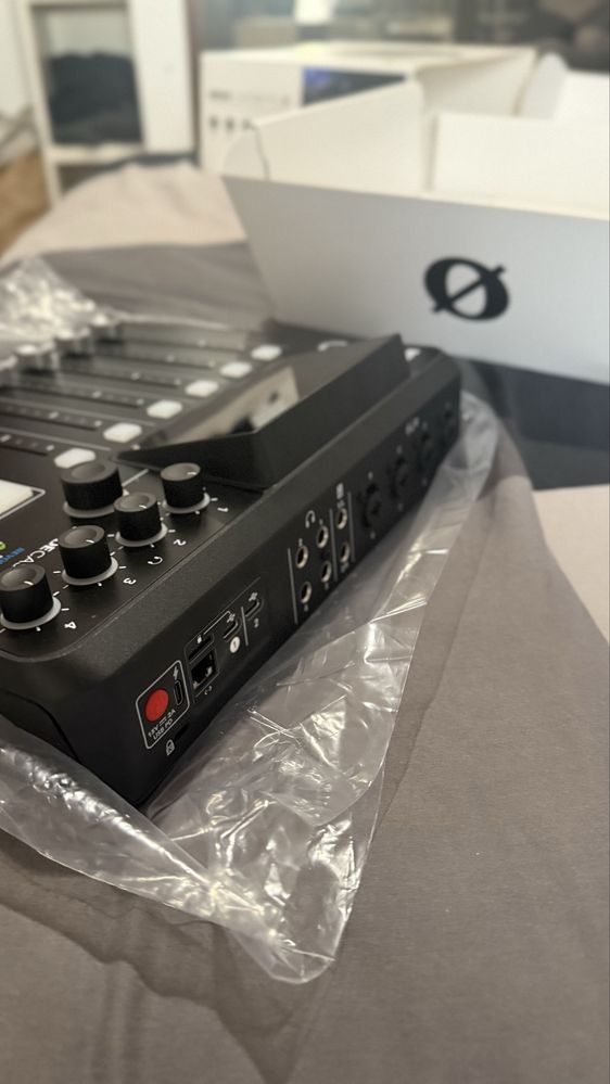 Rodecaster Pro II – Como Nova, com Caixa Completa