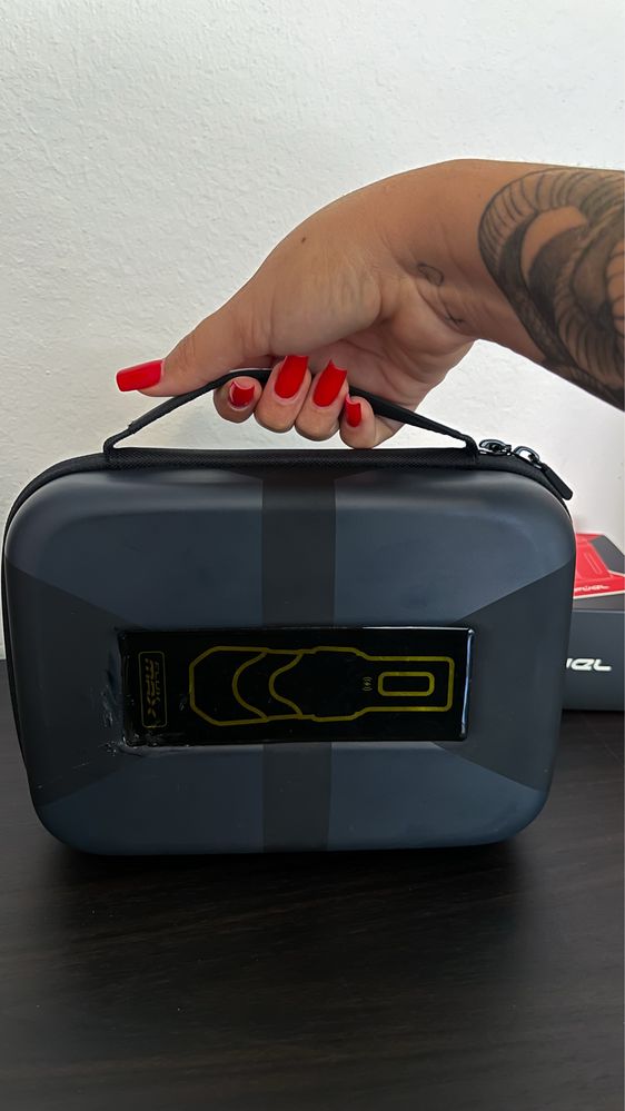 FK Irons Flux Max with 1x PowerBolt II - maquina de tatuagem