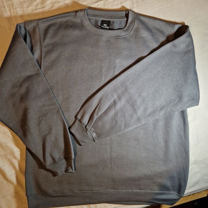 roupa para trabalho  nova xxl
Vestuário de trabalho
Camisolas
Casaco
C