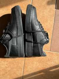 czarne Nowe Nike Air Force 1 '07 LV8