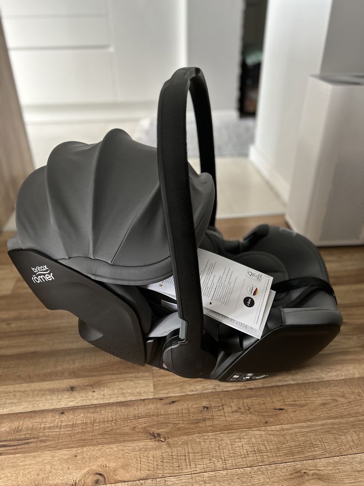 Nowy Britax BABY-SAFE PRO fotelik samochodowy 0-13 kg