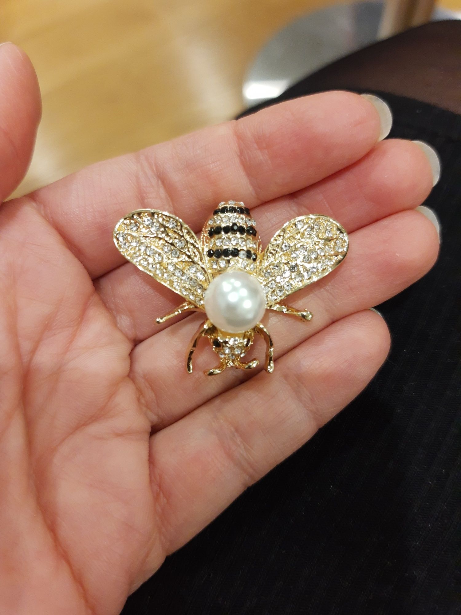 Luksusowa Broszka pszczoła przypinka pszczoła biżuteria na dzień matki