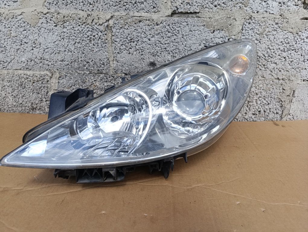 Фара ліва Peugeot 307 307 SW Пежо