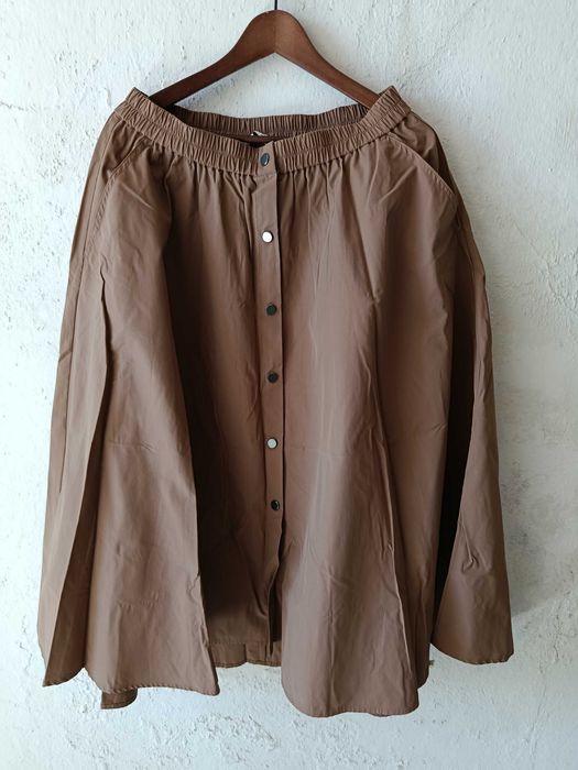 Saia Rodada castanha