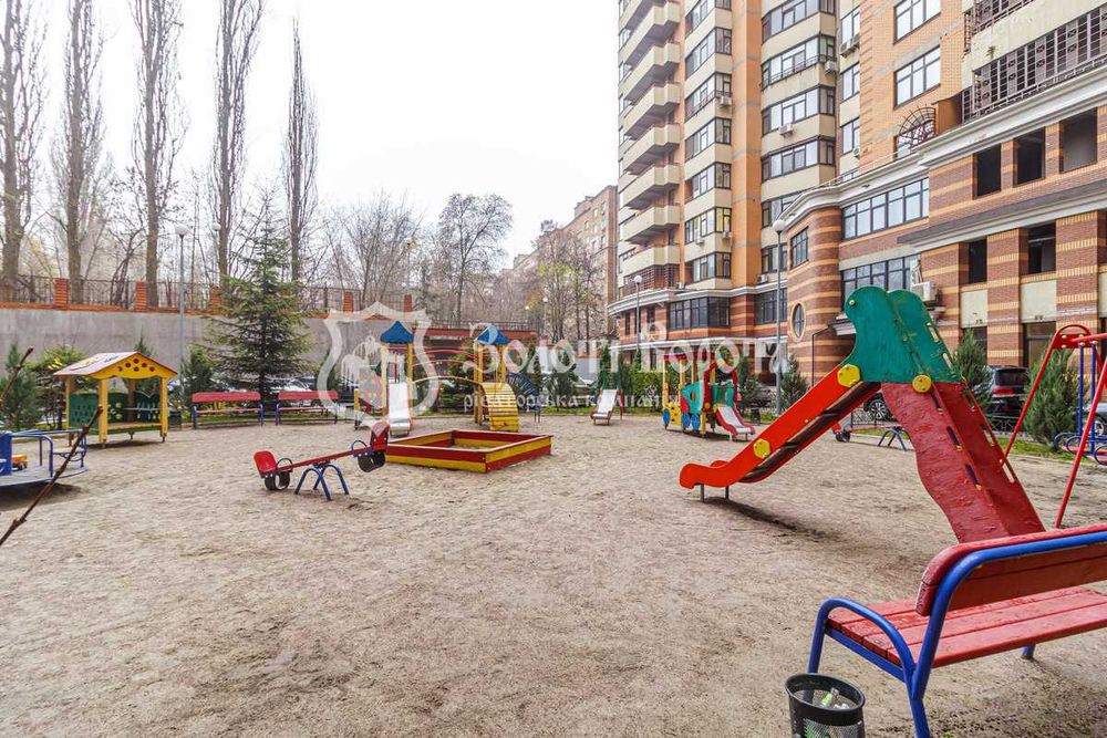 Квартира, 2к. Дизайнерський ремонт. Українки, 7б, Печерськ