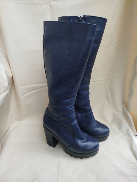 Чоботи зимові шкіряні жіночі 37 р чорні сині сапогы деми 36 р кожаные